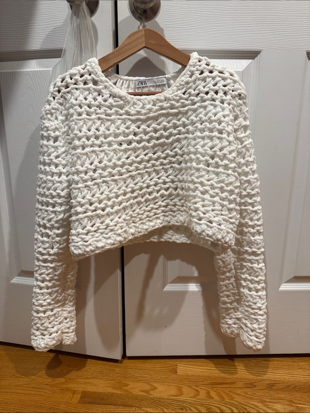 Zara White Knit Cropped Sweater Size S Women’s
